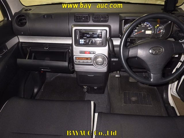 DAIHATSU MOVE CONTE