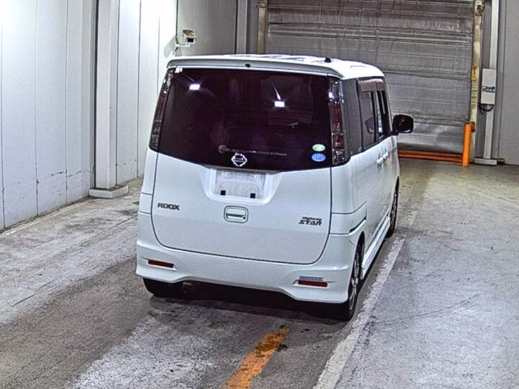 NISSAN ROOX