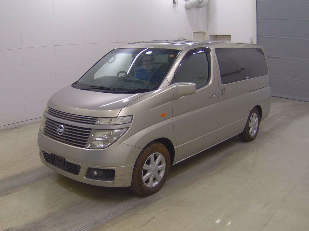 NISSAN ELGRAND