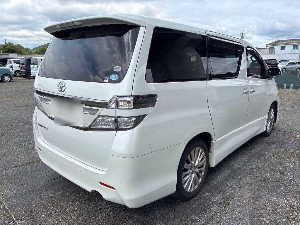 TOYOTA VELLFIRE