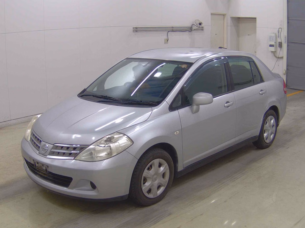 NISSAN TIIDA LATIO
