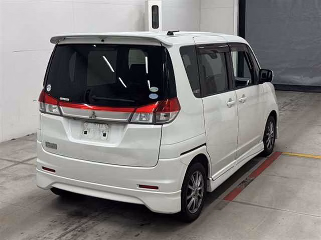 MITSUBISHI DELICA D:2