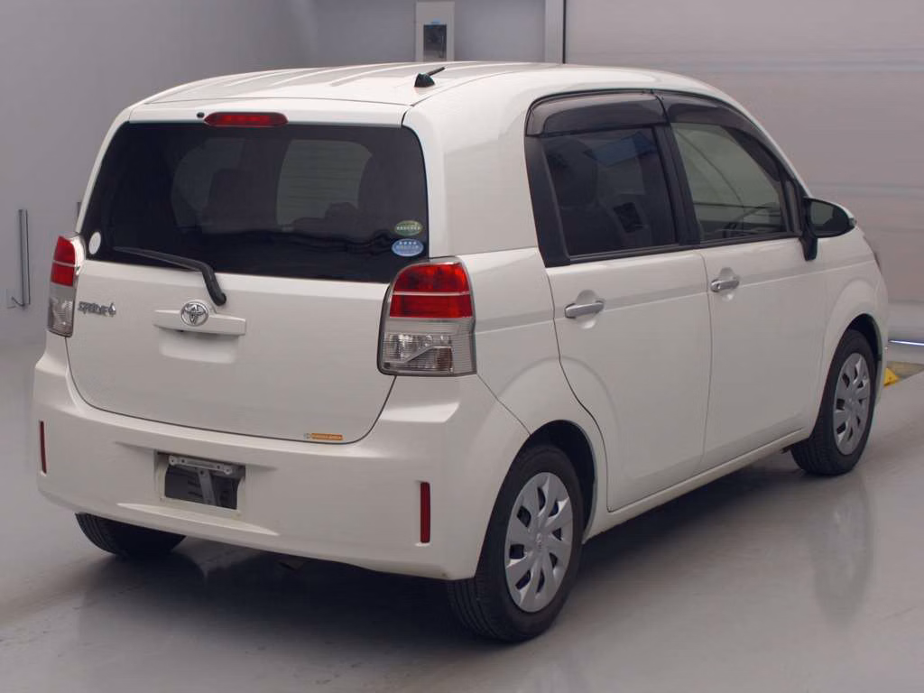 TOYOTA SPADE