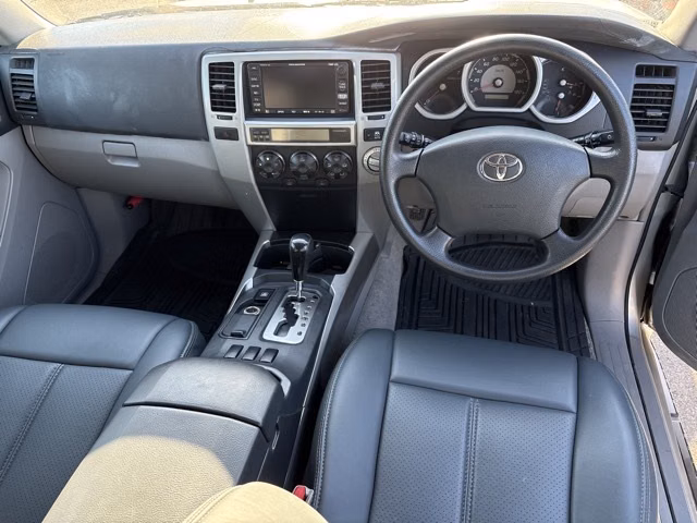 TOYOTA HILUX SURF