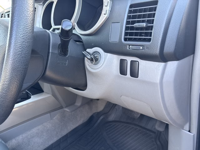 TOYOTA HILUX SURF
