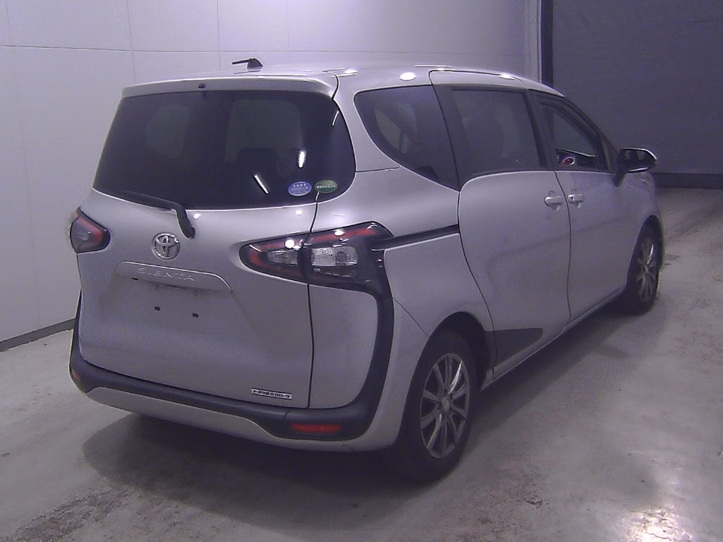 TOYOTA SIENTA