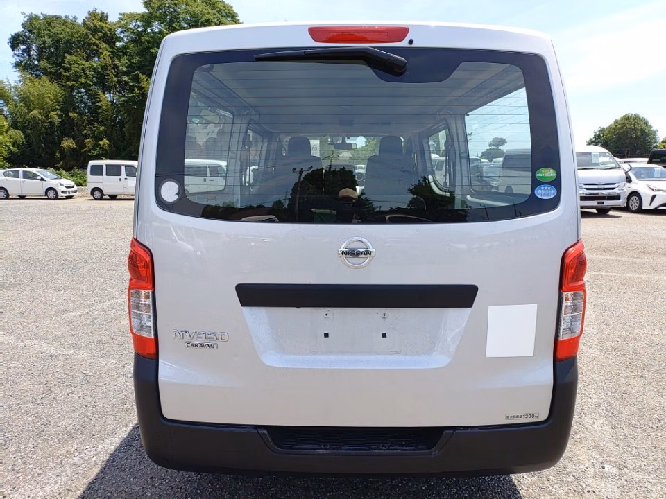 NISSAN NV350 CARAVAN