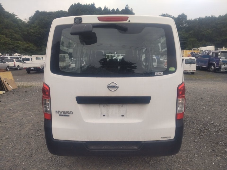 NISSAN NV350 CARAVAN