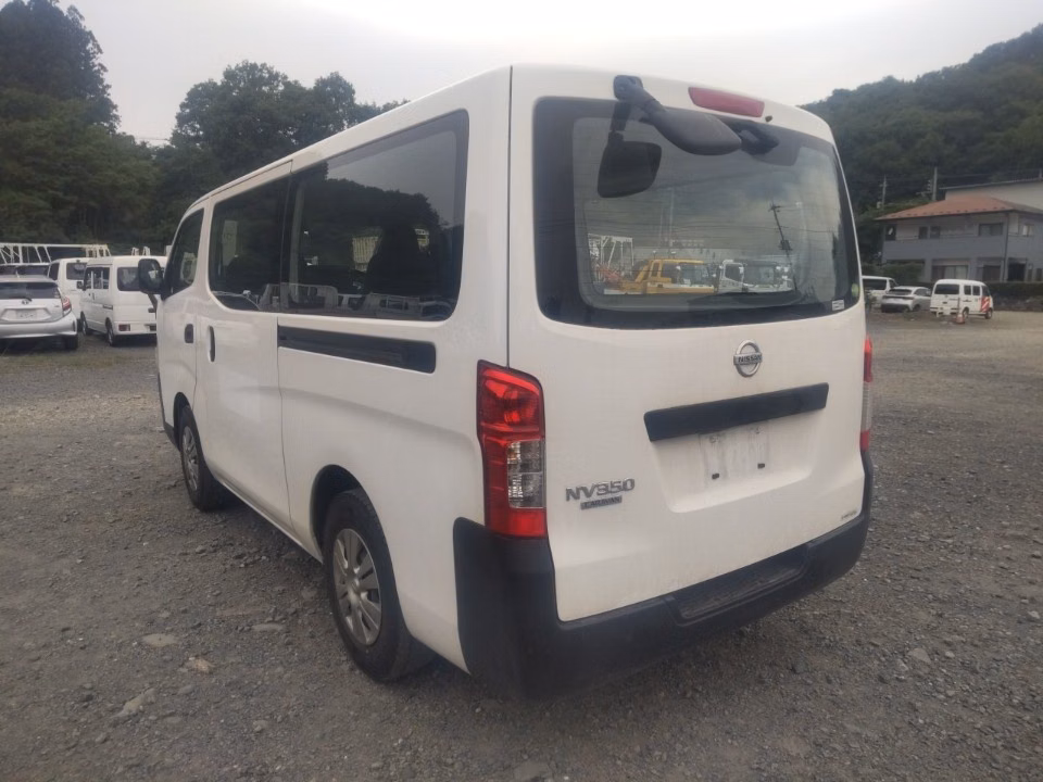 NISSAN NV350 CARAVAN