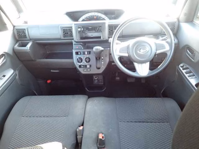 DAIHATSU WAKE