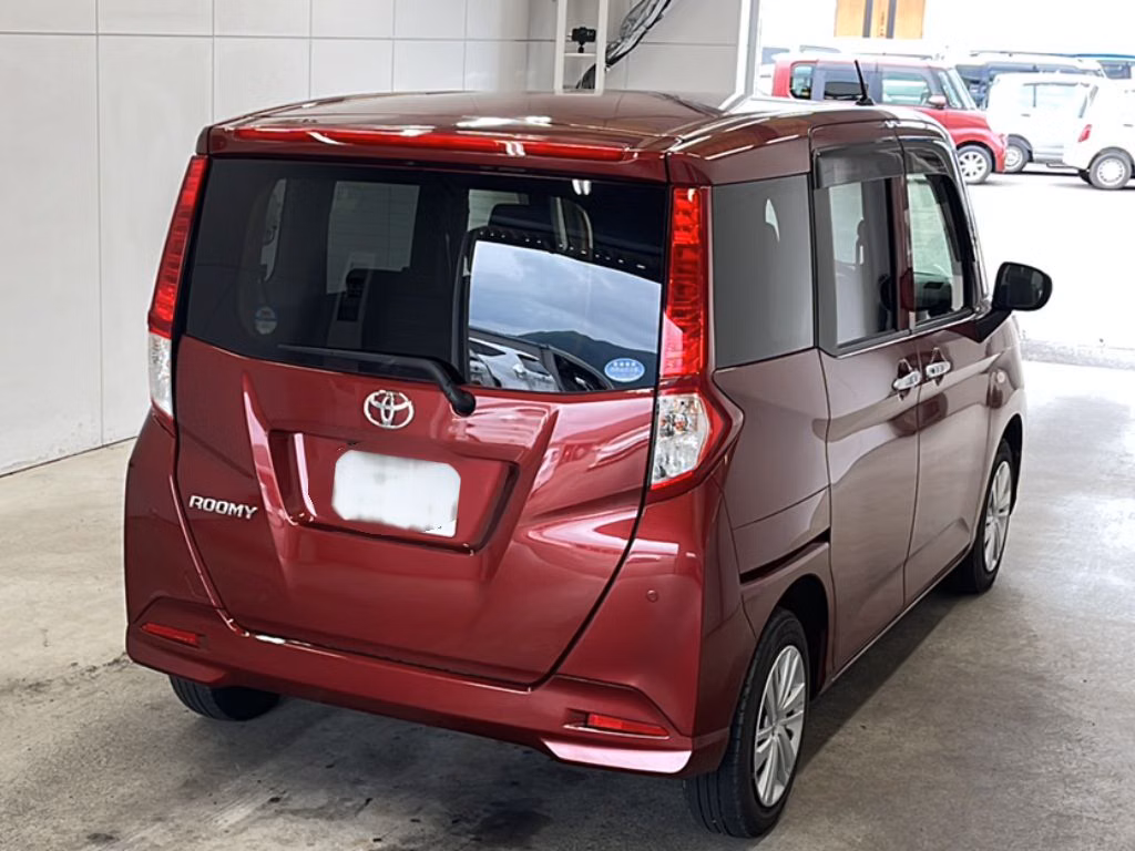 TOYOTA ROOMY