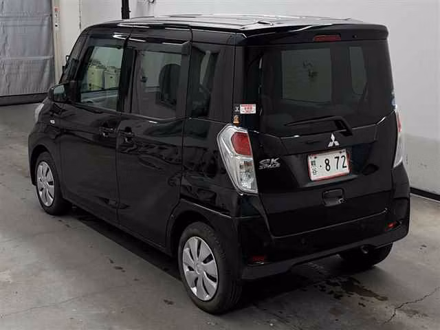 MITSUBISHI EK SPACE