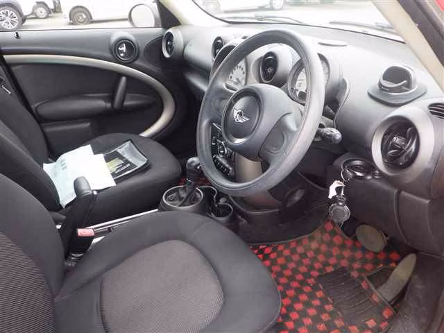 MINI CROSSOVER