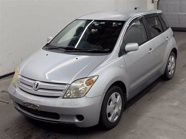 TOYOTA IST
