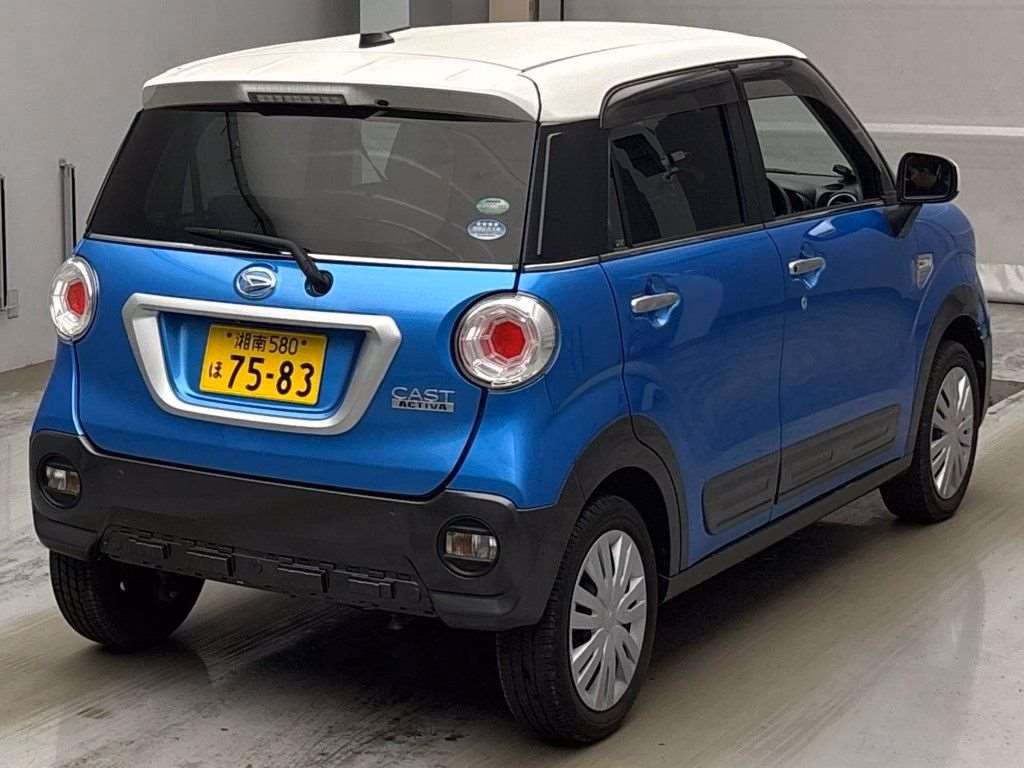 DAIHATSU CAST