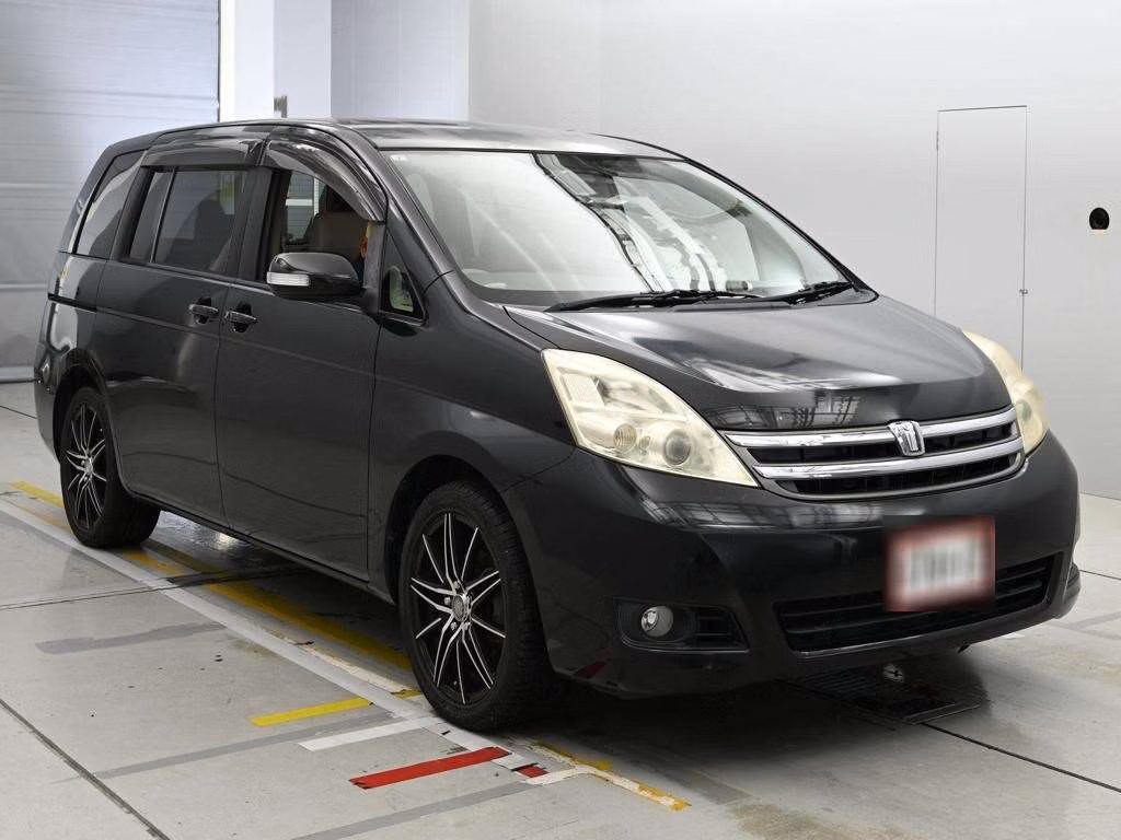 TOYOTA ISIS