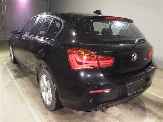 BMW 1-SERIES
