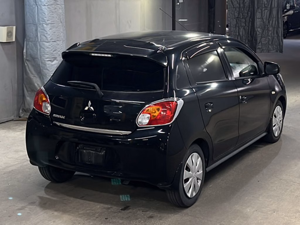 MITSUBISHI MIRAGE
