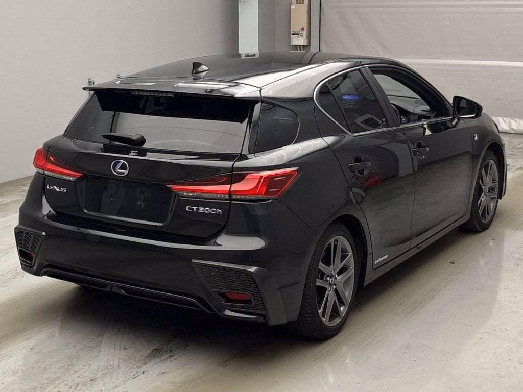 LEXUS CT200H