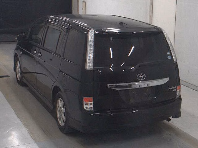 TOYOTA ISIS