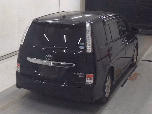 TOYOTA ISIS