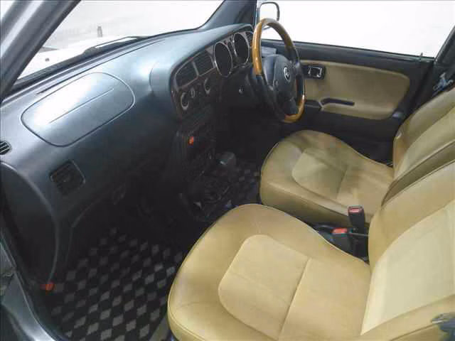 DAIHATSU MIRA GINO