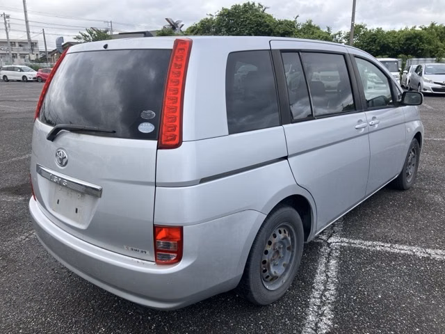 TOYOTA ISIS