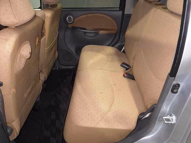 DAIHATSU MOVE LATTE
