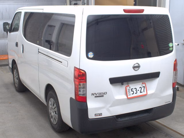 NISSAN NV350 CARAVAN