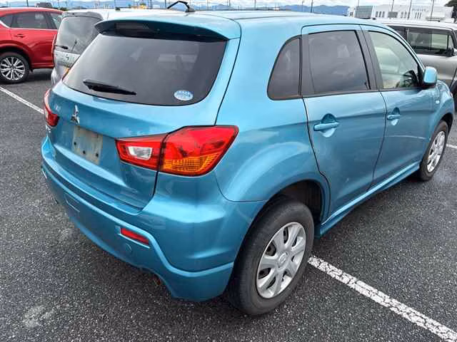 MITSUBISHI RVR