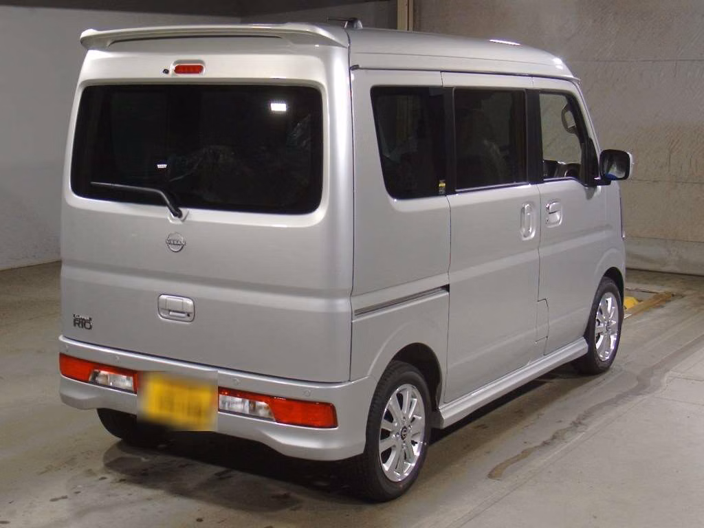 NISSAN NV100 CLIPPER