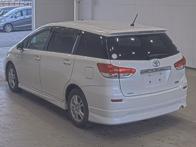 TOYOTA WISH