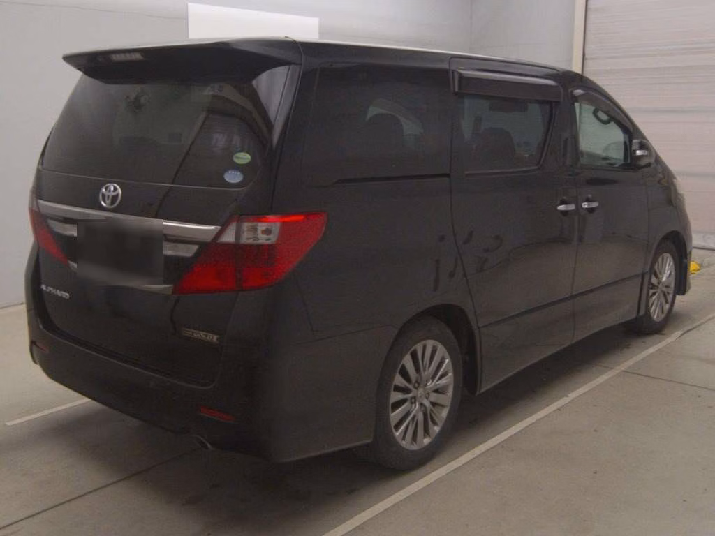 TOYOTA ALPHARD