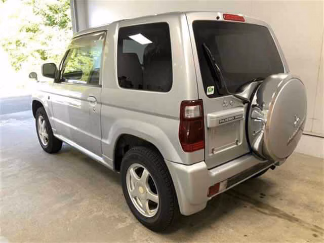 MITSUBISHI PAJERO MINI