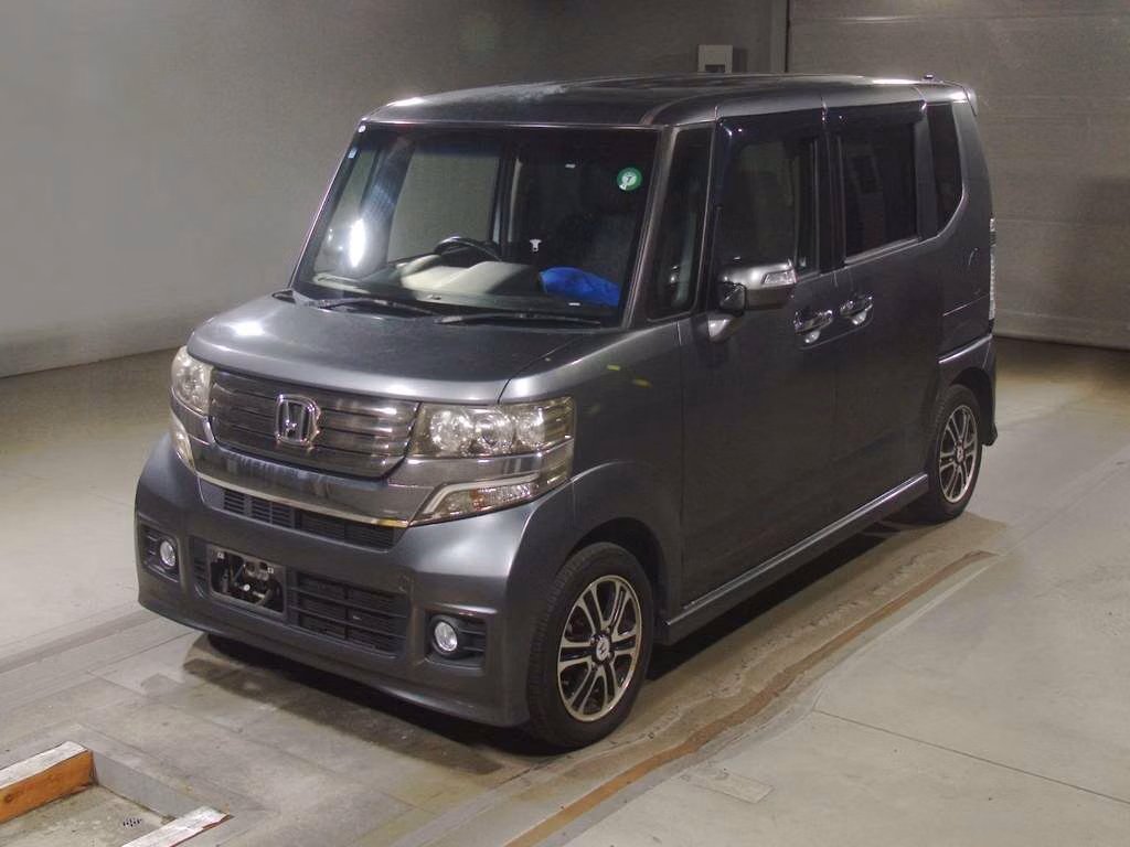 HONDA N-BOX