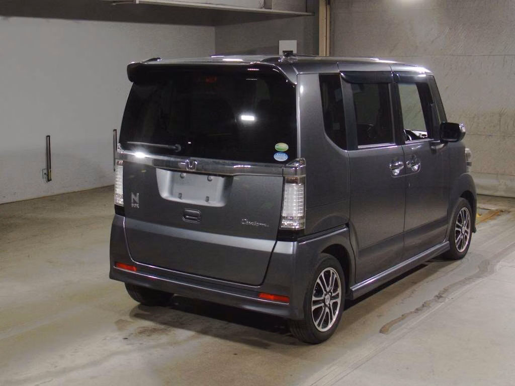 HONDA N-BOX