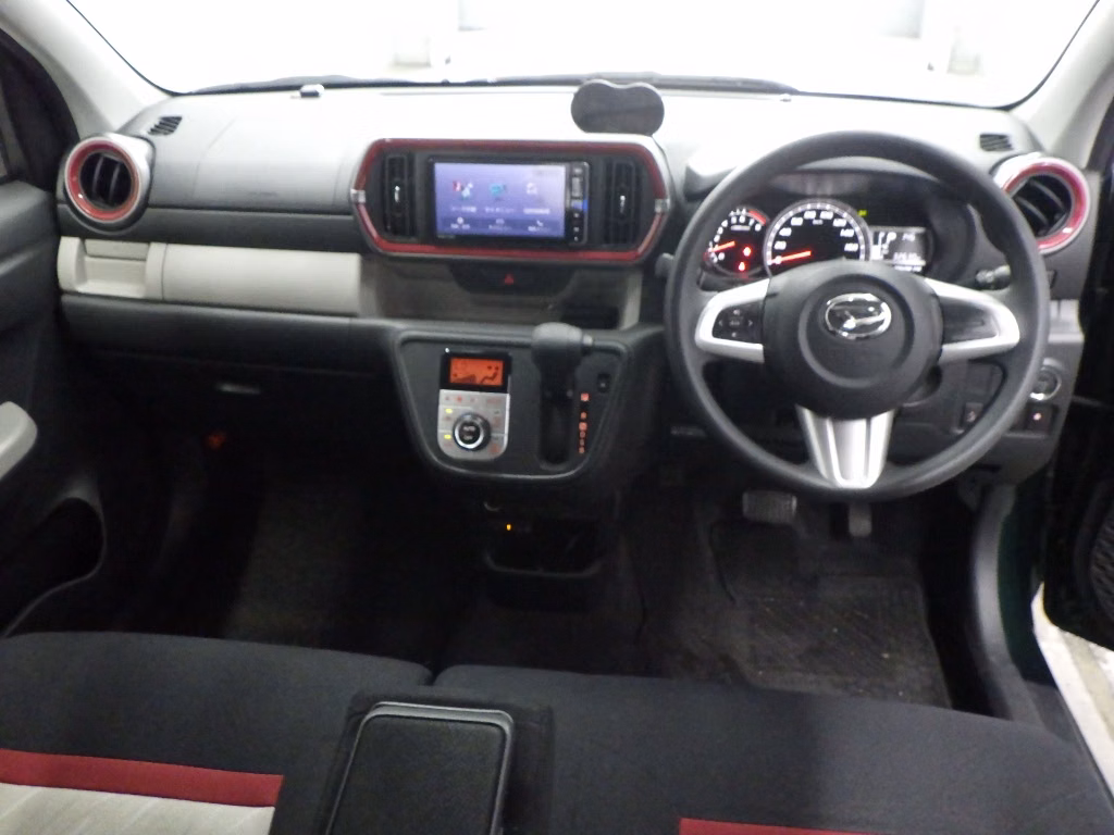DAIHATSU BOON
