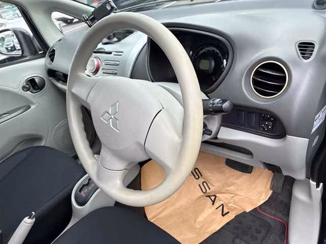 MITSUBISHI I