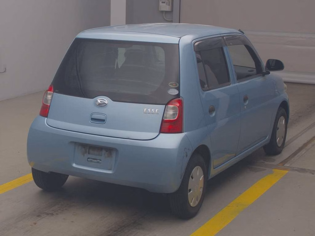 DAIHATSU ESSE