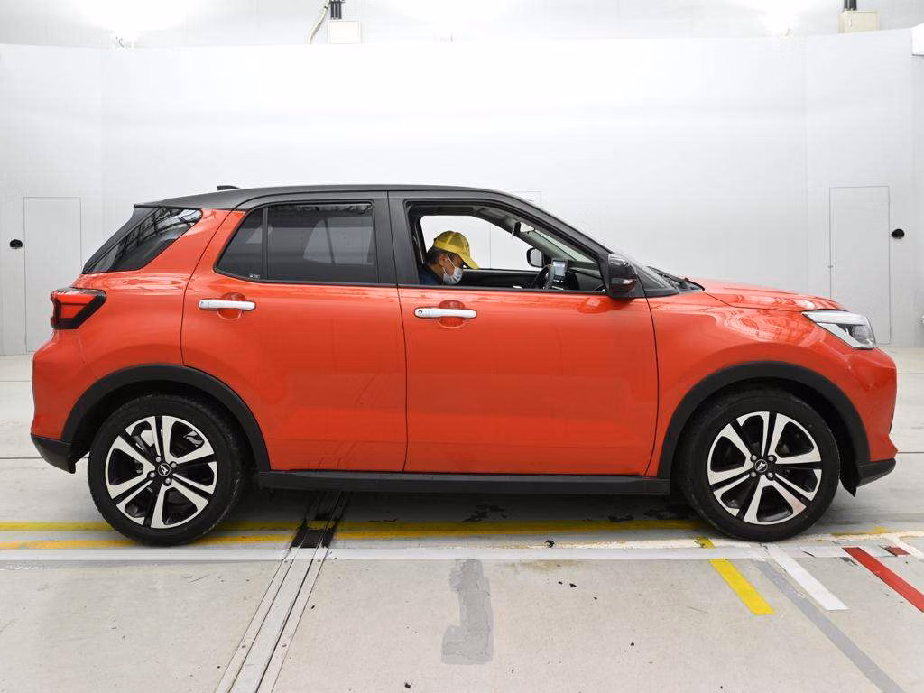 DAIHATSU ROCKY
