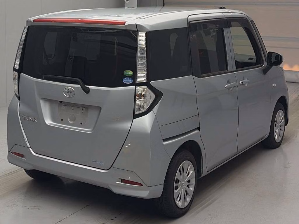 TOYOTA TANK