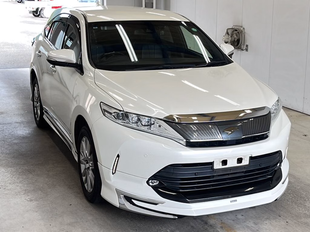 TOYOTA HARRIER