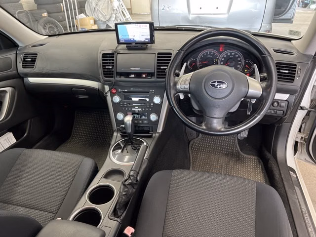 SUBARU LEGACY