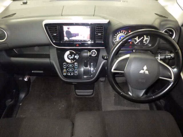 MITSUBISHI EK SPACE
