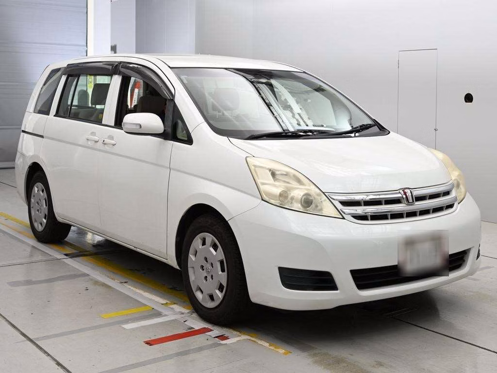 TOYOTA ISIS