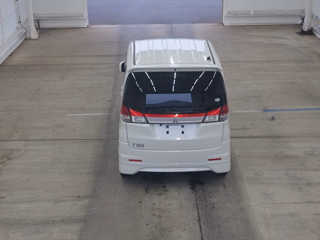 MITSUBISHI DELICA D:2
