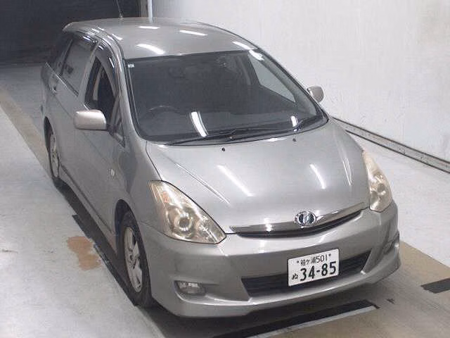 TOYOTA WISH