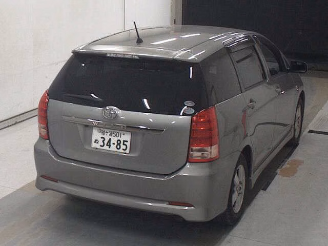TOYOTA WISH