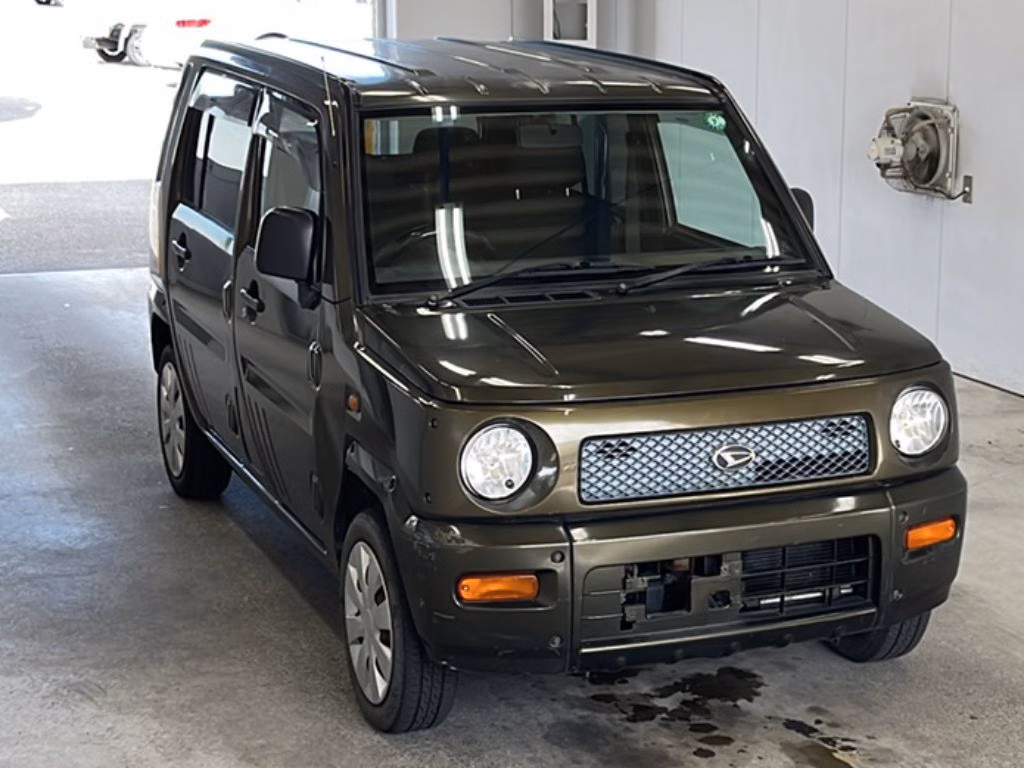 DAIHATSU NAKED