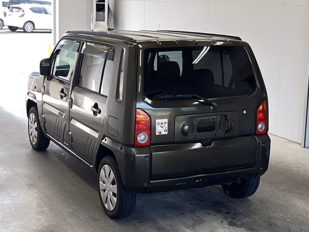 DAIHATSU NAKED